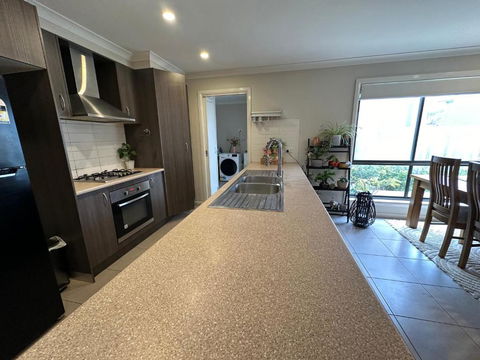 Quiet Comfort For Relaxing Stays - Sunshine Coast Tourism 3