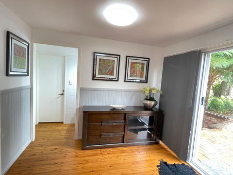 Quiet, Cozy And Calm 3 Bedroom House. - Sunshine Coast Tourism 1