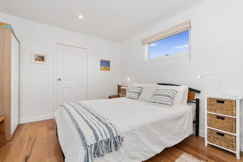 Quiet, Luxurious Guest House - Couples Retreat - Sunshine Coast Tourism 2