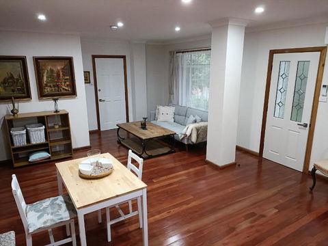 Quiet Nature-Filled Ground Floor Unit - Holiday Sunshine Coast 3