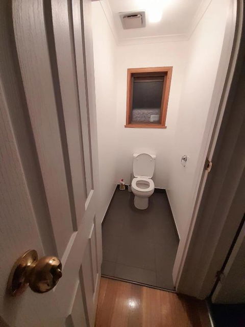 Quiet Room With Off Street Parking In Hobart - Sunshine Coast Tourism 1