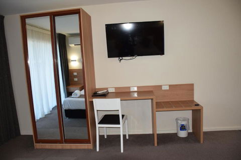 Rainbow Motel Queanbeyan - Sunshine Coast Tourism 3