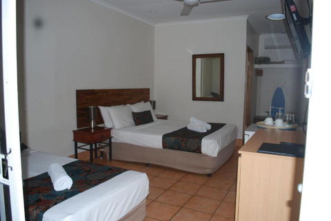 Rainforest Motel - Sunshine Coast Tourism 1