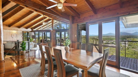 Rainforest Treehouse Sanctuary - With Ocean Views - Sunshine Coast Tourism 2