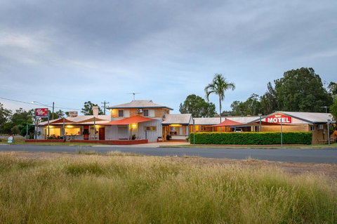Raintree Motel Biloela - Holiday Sunshine Coast 1
