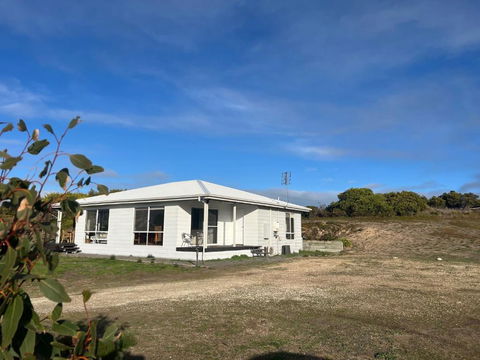 Ramblers Croft - WiFi Pet Friendly Inside - Sunshine Coast Tourism 0