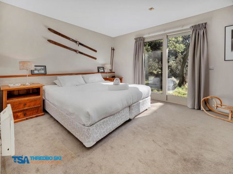Ramshead Creek 1 - Sunshine Coast Tourism 2