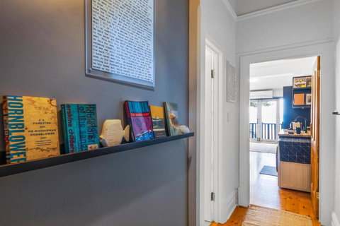 Rawsons Shack Beachfront Unit Suits Single Or Couple - Holiday Sunshine Coast 2