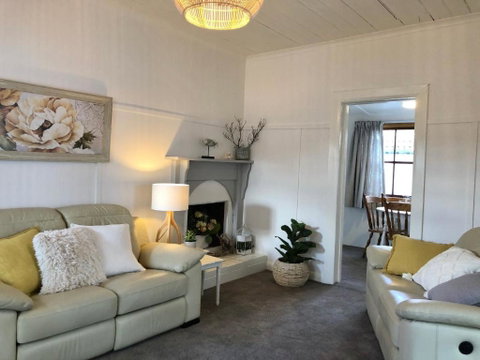 Recreation Cottage - Sunshine Coast Tourism 0