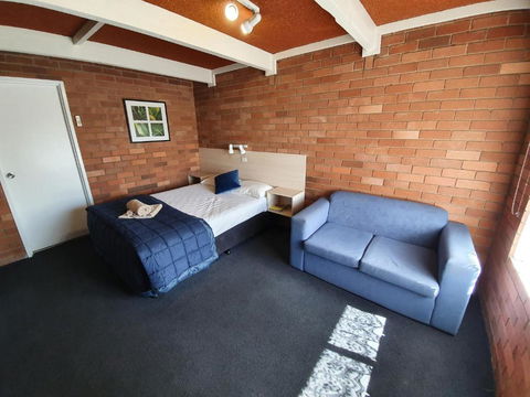 Red Chief Motel - Sunshine Coast Tourism 2