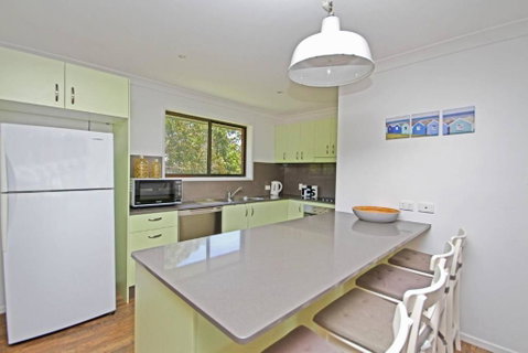 Red Door Beach House - Sunshine Coast Tourism 1