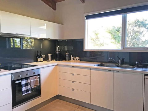 Prom Beach House - Sunshine Coast Tourism 2