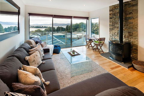 Aspect 2/8a Poly Cow Lane - Holiday Sunshine Coast 0