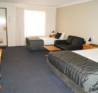 Asters On James Motor Inn - Sunshine Coast Tourism