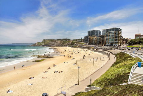 Astra Apartments Newcastle - Holiday Sunshine Coast 0