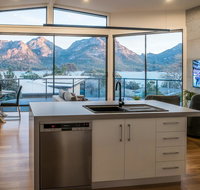 At The Bay - Sunshine Coast Tourism