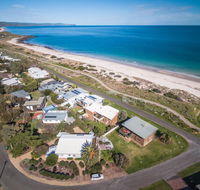 At The Beach - 54 Elizabeth Crescent