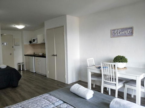 Atrium Private Stay Mandurah - Sunshine Coast Tourism 2