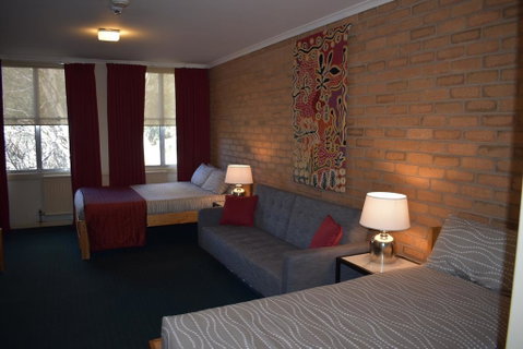Attunga Alpine Lodge & Apartments - Sunshine Coast Tourism 3