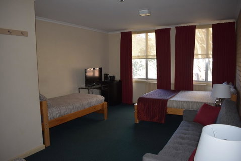 Attunga Alpine Lodge & Apartments - Sunshine Coast Tourism 2