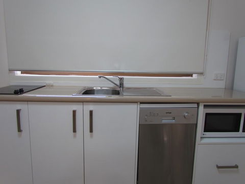 Augathella Motel & Caravan Park - Sunshine Coast Tourism 2