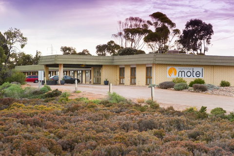 Augusta Budget Motel - Sunshine Coast Tourism 0