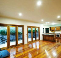 Aullywood Ringwood - Holiday Sunshine Coast