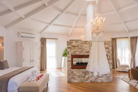 Book Mudgeeraba Accommodation Vacations Sunshine Coast Tourism Sunshine Coast Tourism