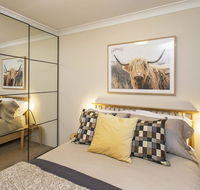 Avalanche 6 - Sophisticated style modern comfort with a central location - Sunshine Coast Tourism