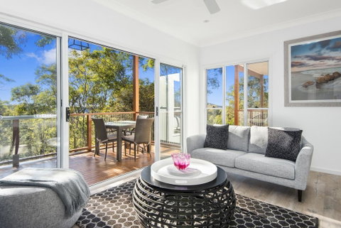 Avalon Tree House - Sunshine Coast Tourism 0