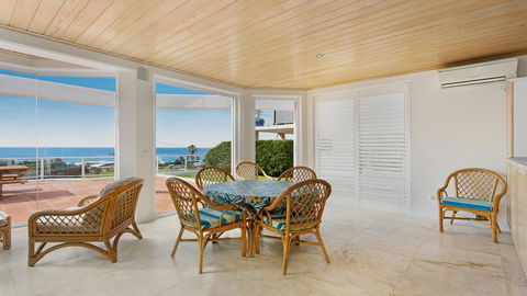 Azur 1 - South One Mile Beach - Sunshine Coast Tourism 3