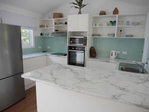 Azure - Holiday Sunshine Coast 2