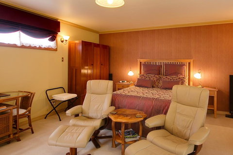 B & B At Winterbrook - Sunshine Coast Tourism 1