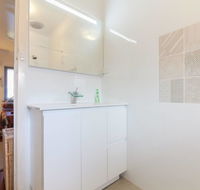 B7 Close to UWA Swan River Cafes and The New Children's Hospital - Holiday Sunshine Coast