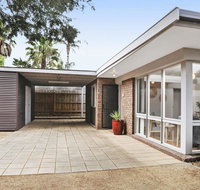 Backyard Bliss - Holiday Sunshine Coast