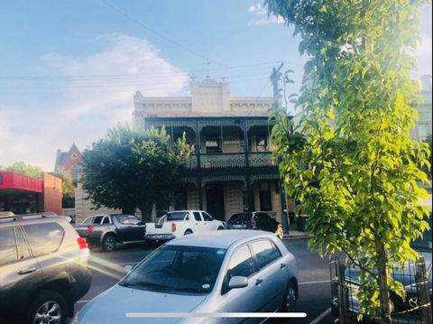 Balcony Level - Heygarth House - Port Of Echuca Townhouse - Sunshine Coast Tourism 3