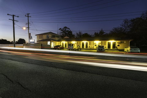Bald Hills Motel - Sunshine Coast Tourism 1