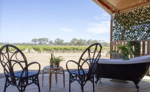 Balgownie Estate Winery Retreat & Restaurant - Sunshine Coast Tourism 1