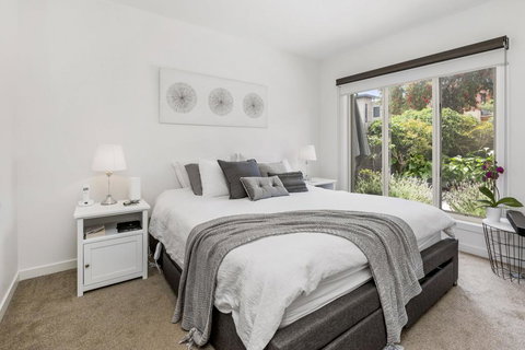 BANGALOW - MORNINGTON - Sunshine Coast Tourism 2