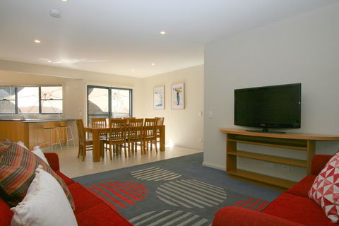 Banjos Way 1/23 Banjo Patterson Crescent - Sunshine Coast Tourism 2