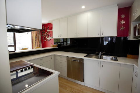 Banksia 2/35 Townsend Street - Sunshine Coast Tourism 3