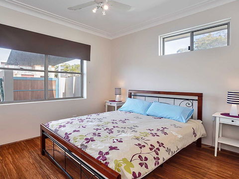 Banyan' 14 Montevideo Parade - Spacious Three Bedroom Pet Friendly Property With Air Con - Sunshine Coast Tourism 3