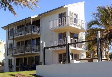 Bargara Shoreline Apartments - Sunshine Coast Tourism 0