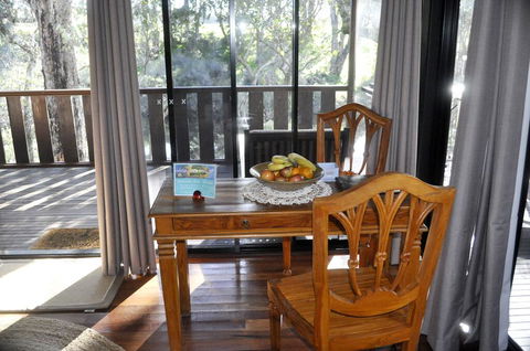 Barrabup Sanctuary BirdHide - Sunshine Coast Tourism 2