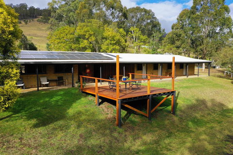 Barrington River Lodge - Sunshine Coast Tourism 0