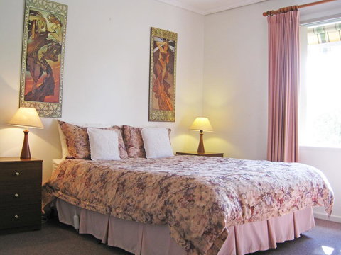 Basedow Units Tanunda - Sunshine Coast Tourism 2