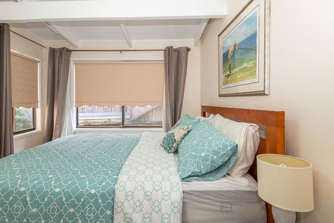 Batehaven Beach House - Sunshine Coast Tourism 3