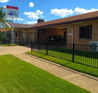 Baths Motel Moree - Holiday Sunshine Coast