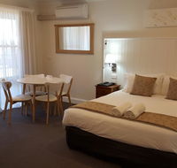 Bathurst Gold Panner - Holiday Sunshine Coast