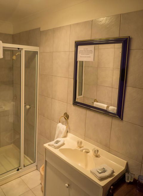 Battery Point Manor - Sunshine Coast Tourism 3